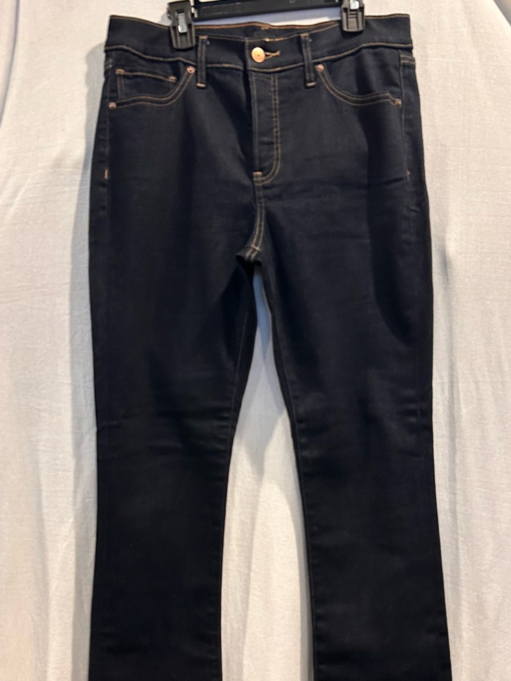 EXPRESS SKYSCRAPER
MID RISE JEANS